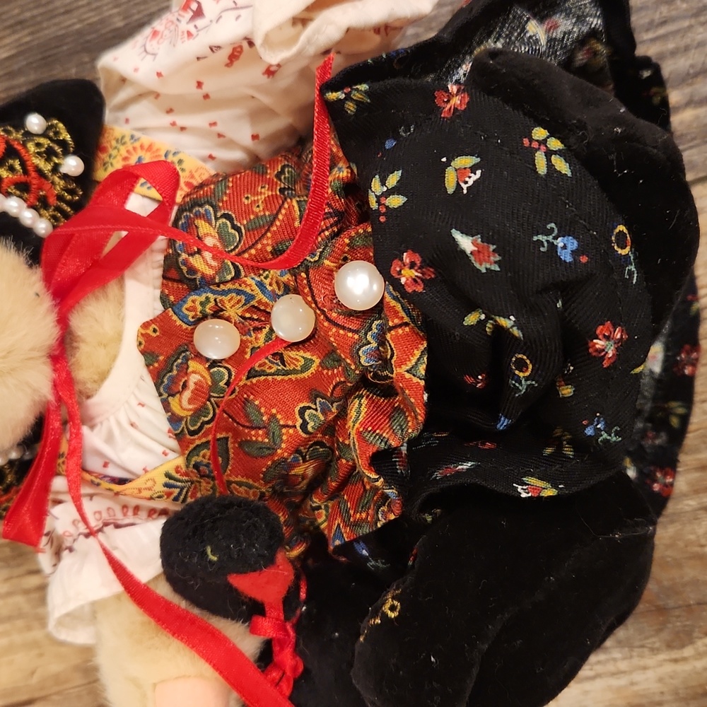 Muffy Vanderbear - Picture 4 of 7